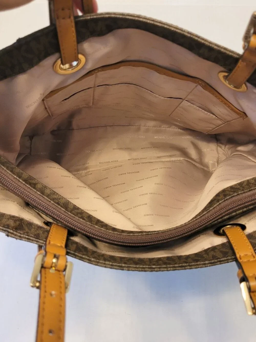 Michael Kors Jet Set East West Signature Tote